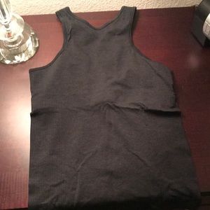 Lululemon charcoal top
